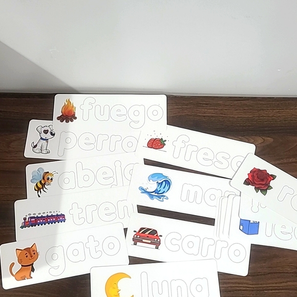 🔤 Happy Spanish Spelling Game, spell & read Spanish card with wood letters 🔤 - Picture 2 of 4